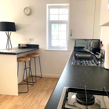 Home Crowd Luxury Apartments Донкастър Екстериор снимка