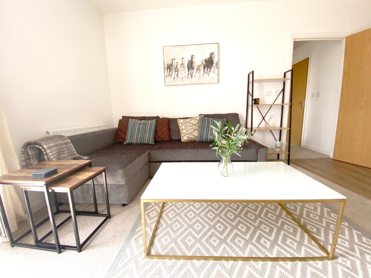 Home Crowd Luxury Apartments Донкастър Екстериор снимка