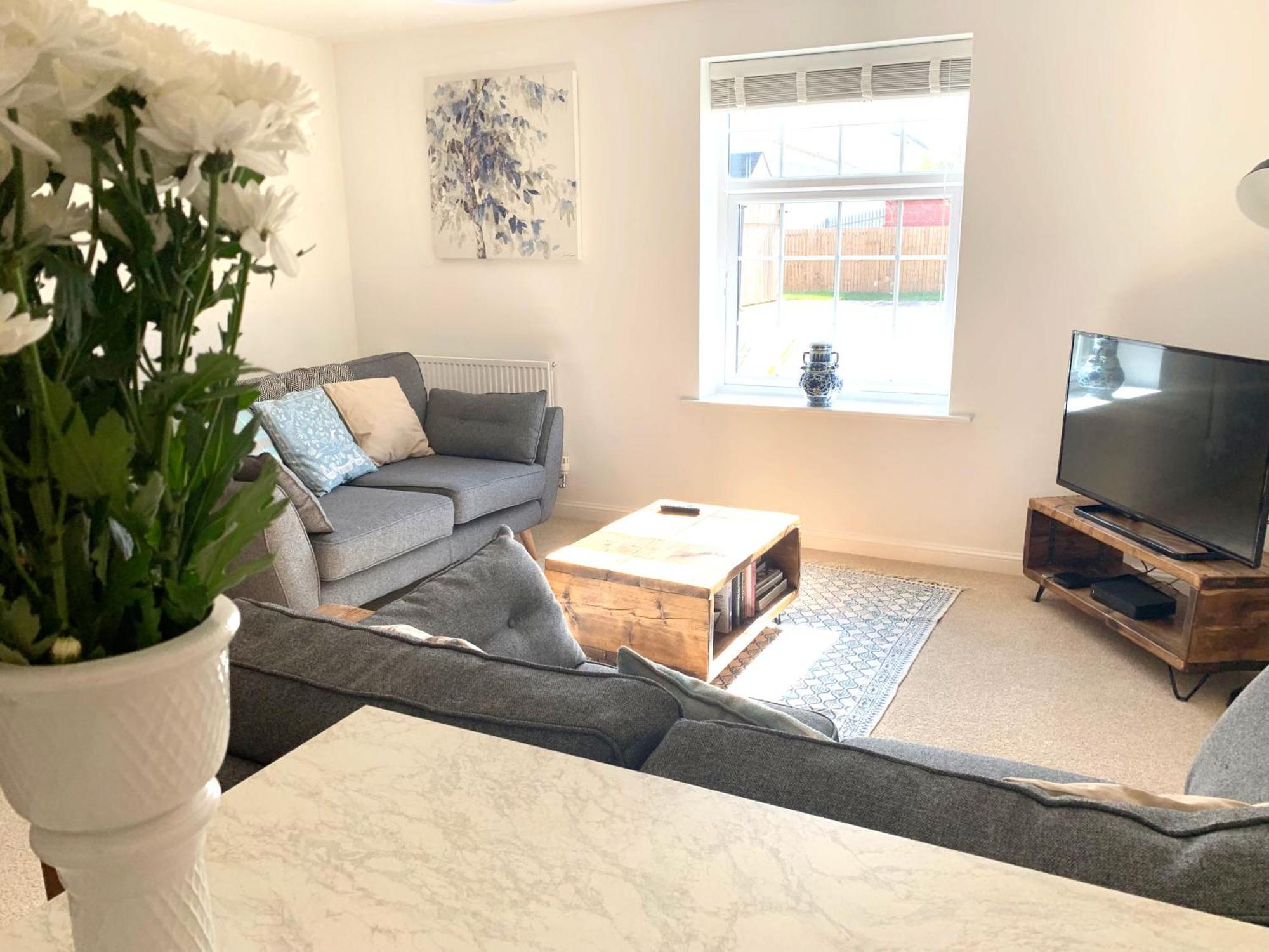 Home Crowd Luxury Apartments Донкастър Екстериор снимка