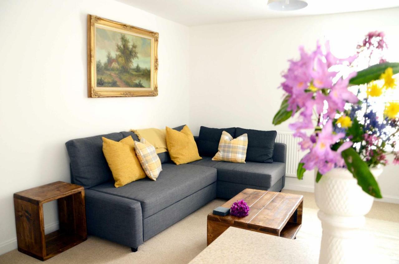 Home Crowd Luxury Apartments Донкастър Екстериор снимка